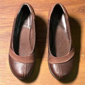 Clarks Bendables Leather Slip On Shoes Size 7.5 M Womens Shoes
